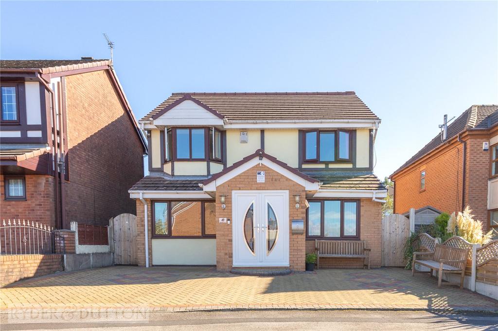 Highfield Drive, Royton, Oldham, Greater Manchester, OL2 5 bed detached