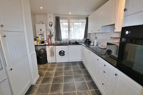 7 Arnheim Close, Southampton, SO16 6LS