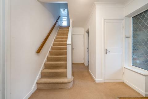21 Gringer Hill, Maidenhead, SL6 7LY
