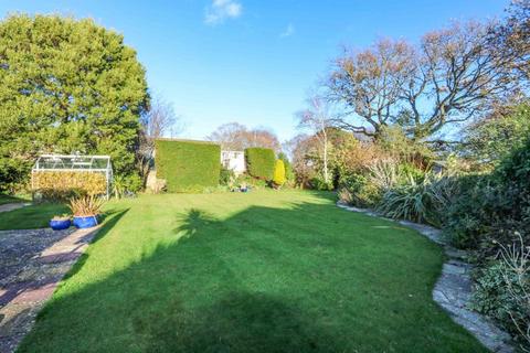 23 Fernhurst Close, Hayling Island, PO11 0DT