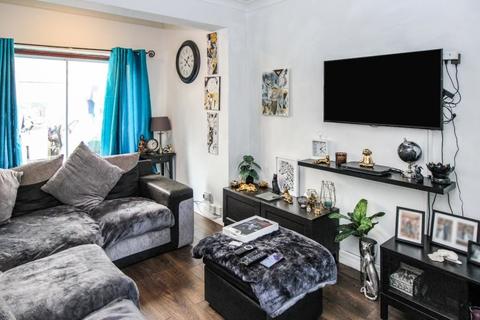 18 Derby Avenue, Wolverhampton, WV6 9JR