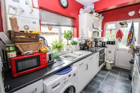 18 Derby Avenue, Wolverhampton, WV6 9JR
