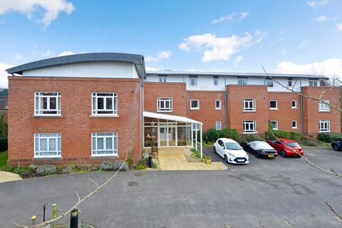 2 bedroom retirement property for sale, Butlers Place, Milford GU8