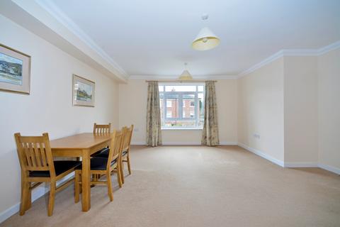 2 bedroom retirement property for sale, Butlers Place, Milford GU8