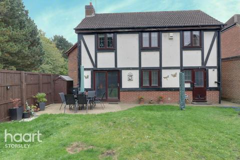 12 Greenriggs, Luton, LU2 9TQ
