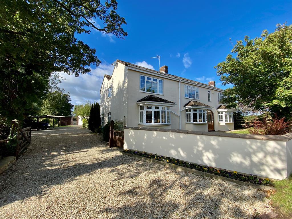 Bath Road, Eastington, GL10 3AY 5 bed detached house £675,000
