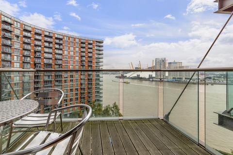 undefined, New Providence Wharf, Fairmont Avenue, London, E14