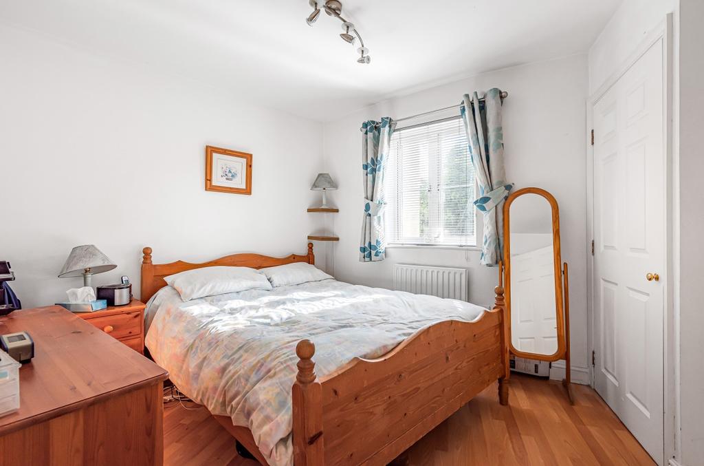 Kelly Avenue Peckham SE15 2 bed flat £390,000