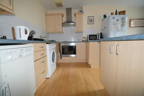 2 bedroom house to rent, Upton Park, Slough, Berkshire, SL1