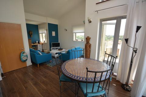 1 bedroom apartment to rent, Lockside Marina, CM2