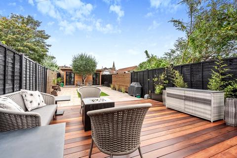 36b Alexandra Road, Windsor, SL4 1HR