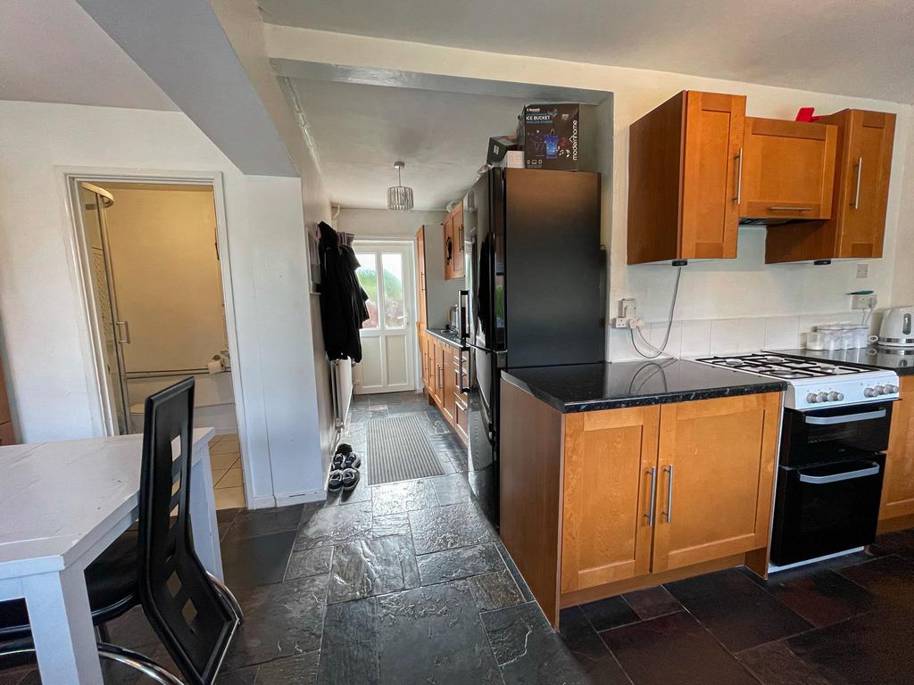 Kitchen &amp; Dining Room