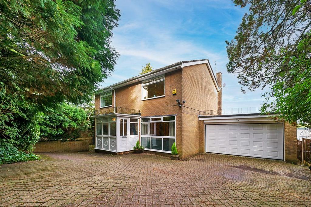 Chapeltown Road, Bolton, BL7 3 bed detached house £585,000