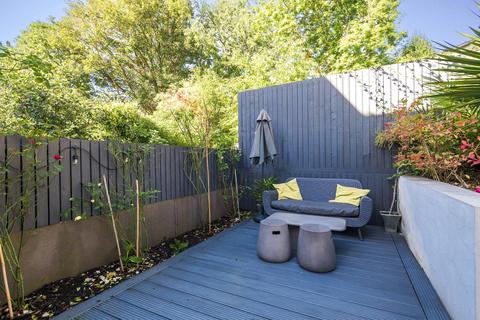 Flat 3, 24 Anerley Hill, London, SE19 2AD