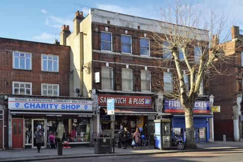 Studio to rent - Cricklewood Broadway, Cricklewood NW2