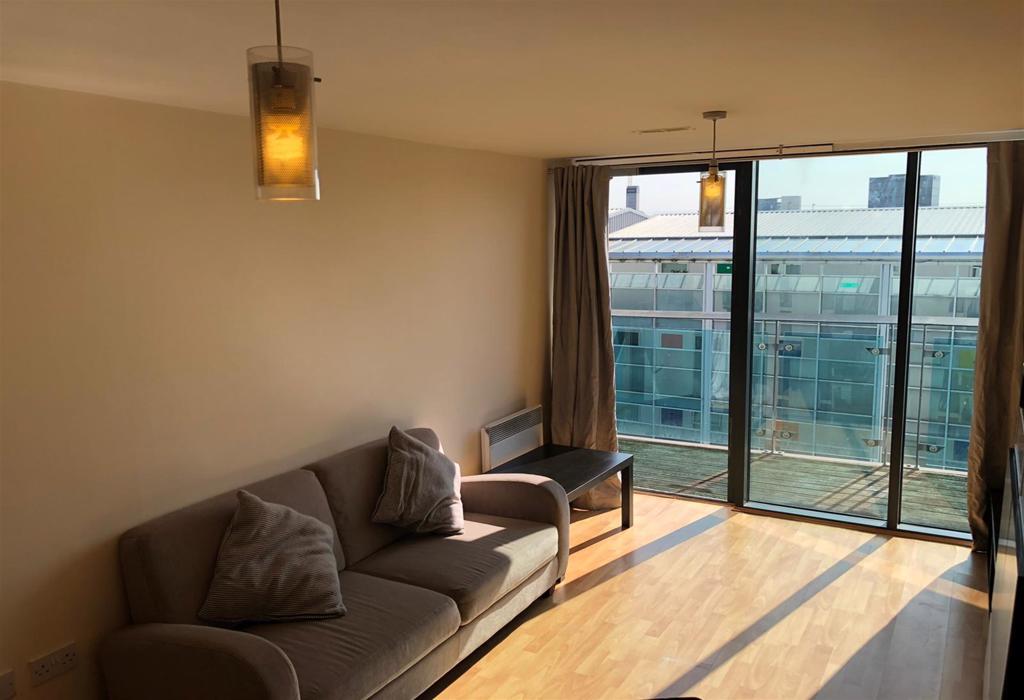 Lovell House, 4 Skinner Lane, Leeds 1 bed flat £750 pcm (£173 pw)