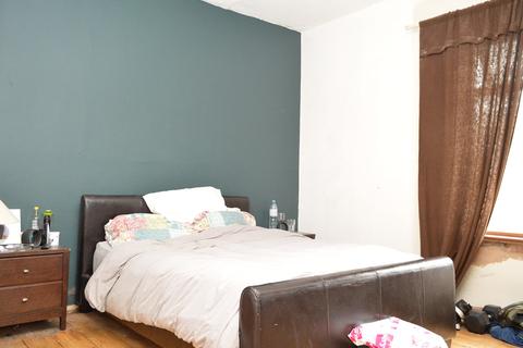 17 Brierley Street, Oldham, OL8 3DZ