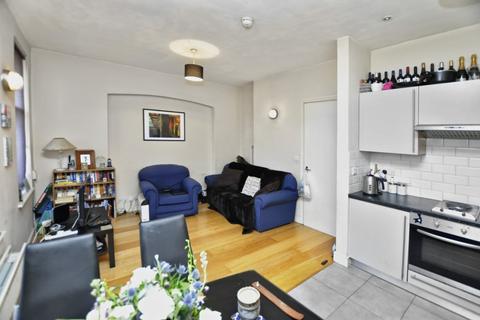 1 bedroom flat to rent - North End Road, Golders Green NW11
