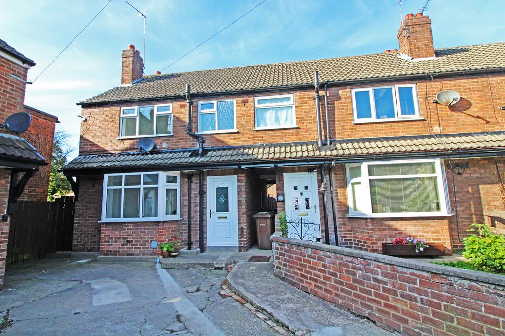 3 Bedroom House   end terrace for Sale