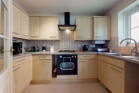 8 Arborfield Close, London, SW2 3NX