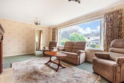19 Close Gardens, Tetbury, GL8 8DU