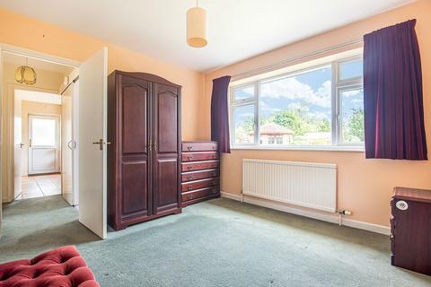 19 Close Gardens, Tetbury, GL8 8DU