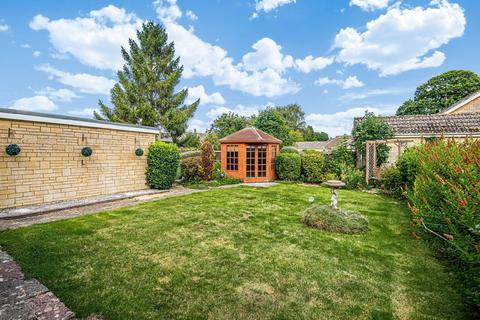 19 Close Gardens, Tetbury, GL8 8DU