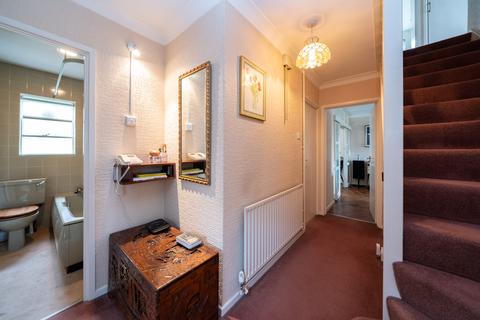 58 Bridgewater Road, Berkhamsted, HP4 1JB