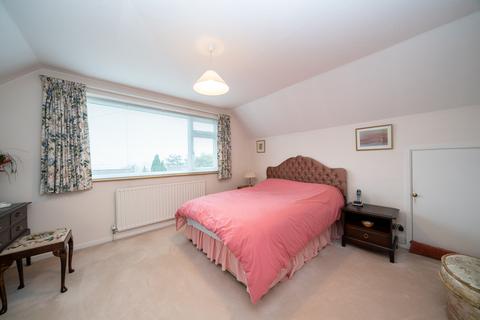 58 Bridgewater Road, Berkhamsted, HP4 1JB