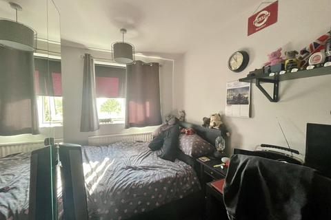 2 Ambleside Way, Gedling, Nottingham, NG4 2QY