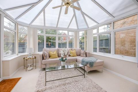 17 Collins Close, Saxmundham, IP17 1GE
