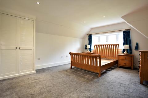 2 bedroom flat to rent - West Park, Mottingham, SE9