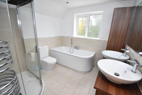 32 Colebourne Road, Birmingham, B13 0EY