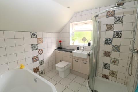 24 Faircroft, Kenilworth, CV8 1JT