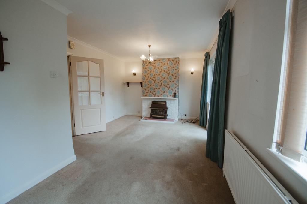 The Avenue, Hadleigh 2 bed semidetached bungalow £325,000