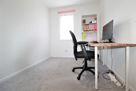 2 Denmead Road, Croydon, CR0 3TA