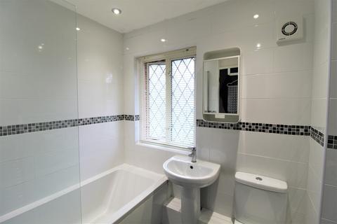 2 Denmead Road, Croydon, CR0 3TA