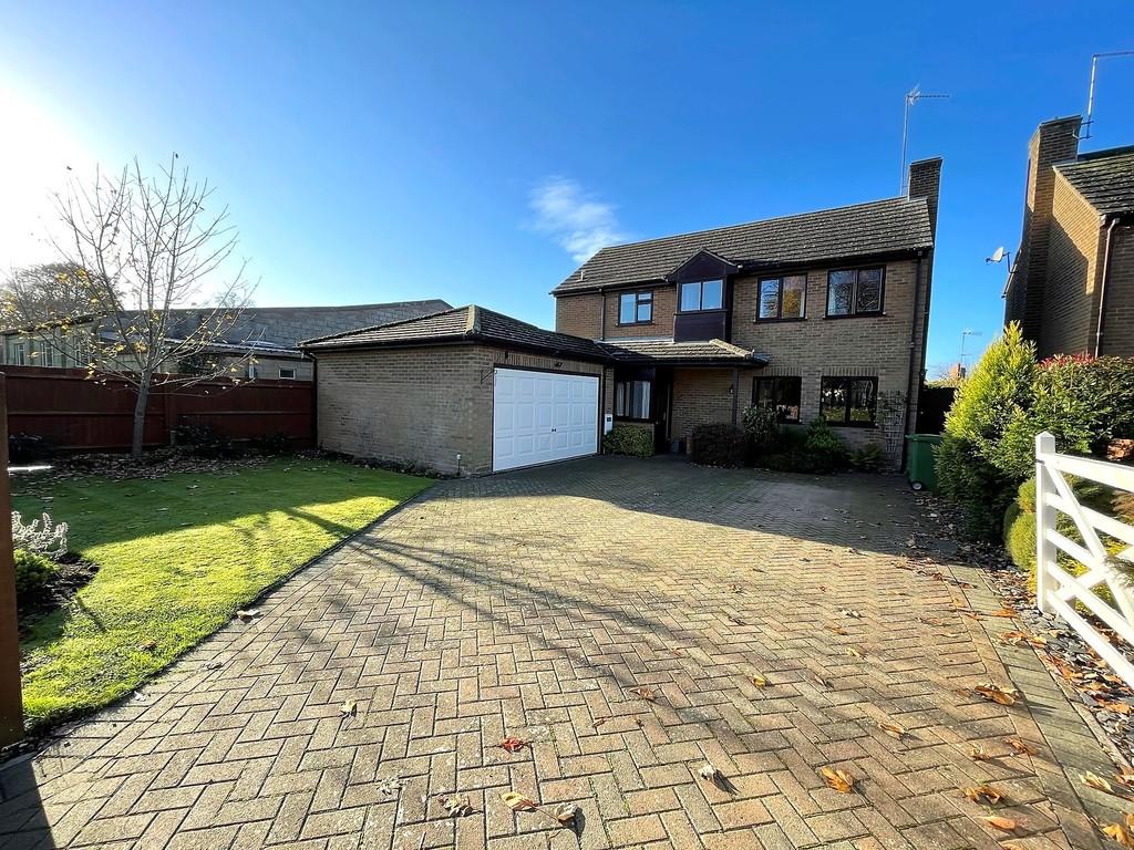 London End, Upper Boddington, NN11 6DP 4 bed detached house £525,000