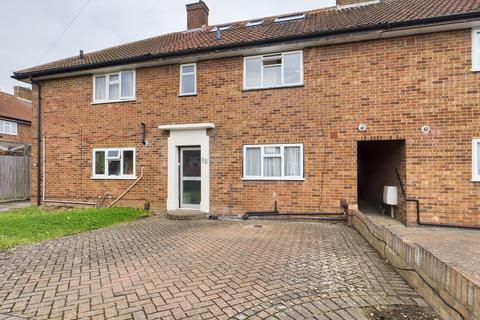 14 Cleves Way, Ruislip, HA4 9QB