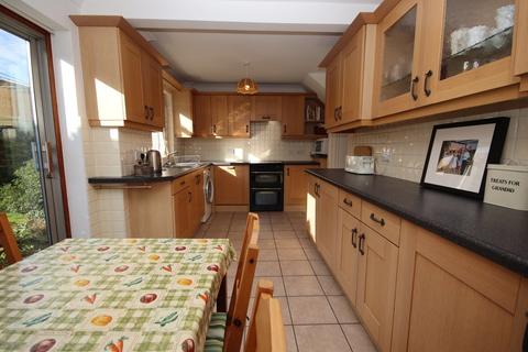 18 Cedar Drive, Sutton At Hone, Dartford, DA4 9EN
