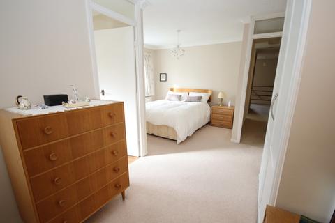 18 Cedar Drive, Sutton At Hone, Dartford, DA4 9EN