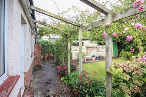 5 Abbey Grove, Minster, Ramsgate, CT12 4HB