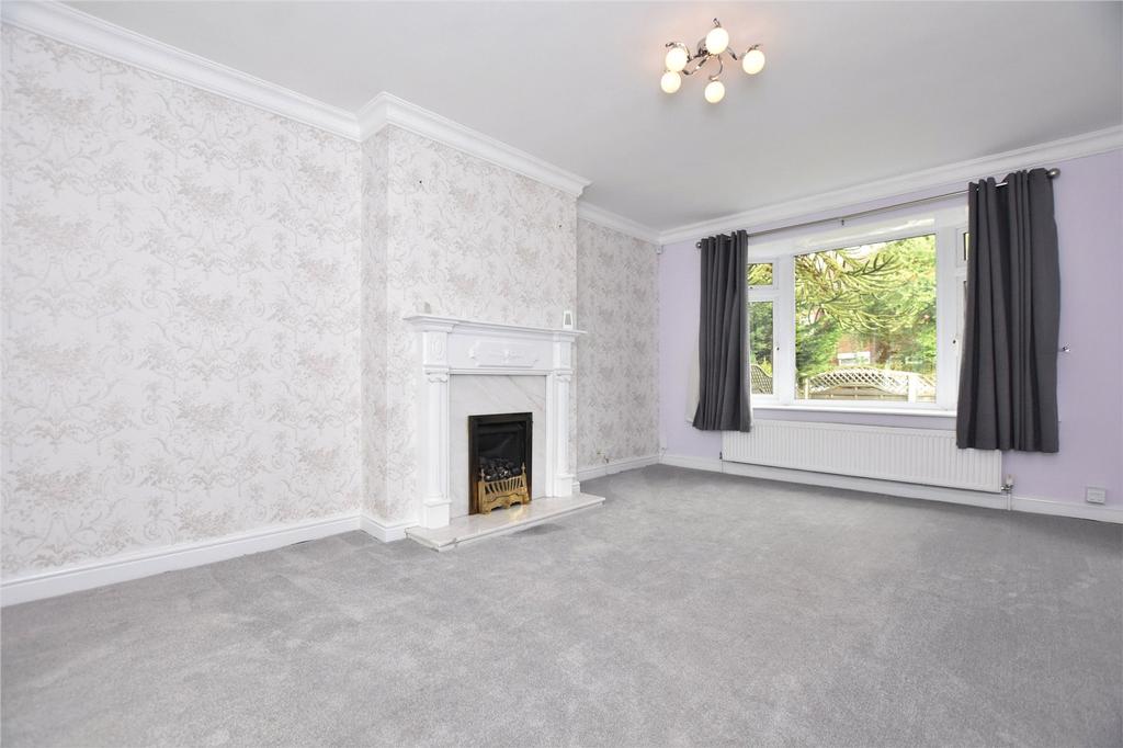 Eastfield Crescent, Woodlesford, Leeds 3 bed detached house £995 pcm