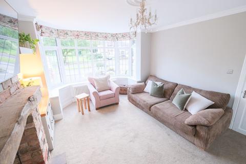 73 Banners Gate Road, Sutton Coldfield, B73 6TY