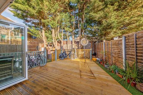 26a Studland Road, London, W7 3QX
