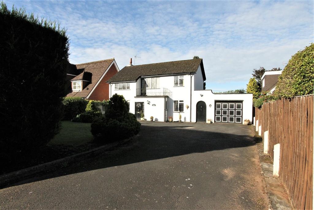 Worcester Road, Hagley, Stourbridge, DY9 3 bed detached house £535,000