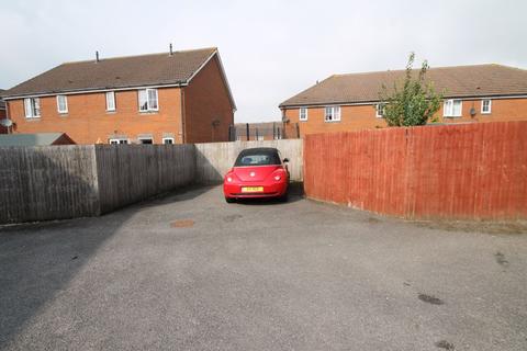 5 Campbell Road, Hawkinge, Folkestone, CT18 7TL