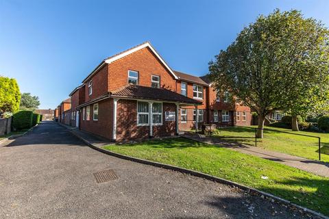 1 bedroom retirement property for sale - FFF Gainsborough Lodge, South Farm Road, Worthing, BN14 7ED