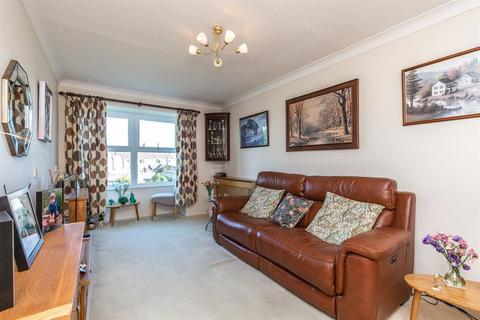 1 bedroom retirement property for sale - FFF Gainsborough Lodge, South Farm Road, Worthing, BN14 7ED