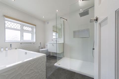 7 Essenden Road, South Croydon, CR2 0BW